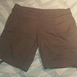 St. John's Bay Women's Plus Size 22W Mid-rise Bermuda Shorts in Taupe Shadow